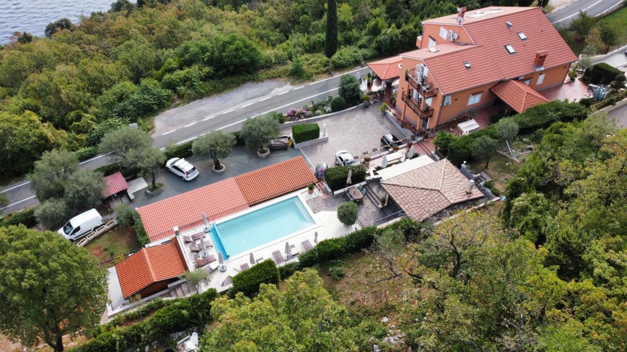 Mošćenička Draga Apartments Vunic מראה חיצוני תמונה