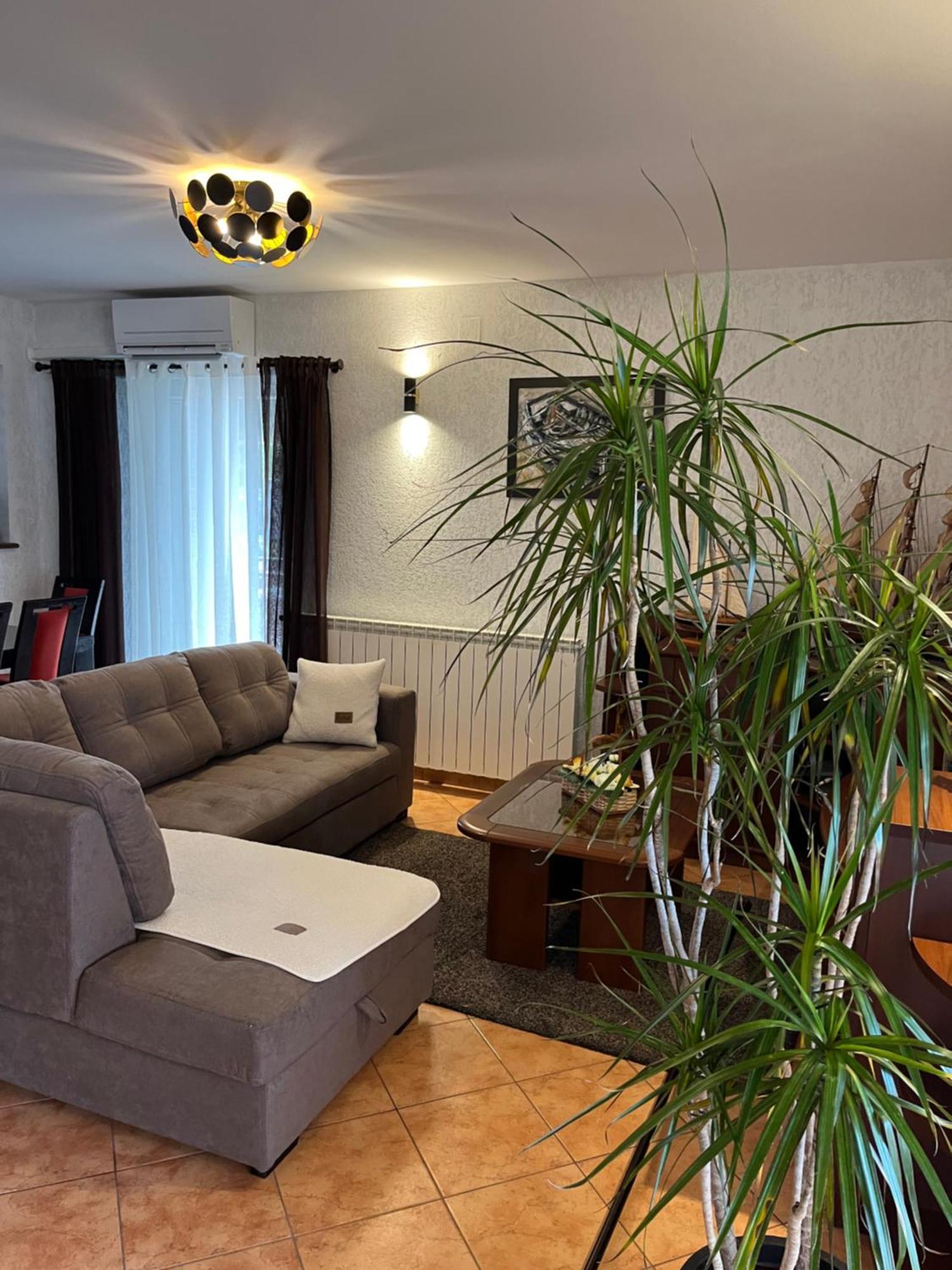 Mošćenička Draga Apartments Vunic מראה חיצוני תמונה