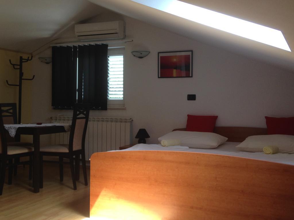 Mošćenička Draga Apartments Vunic מראה חיצוני תמונה